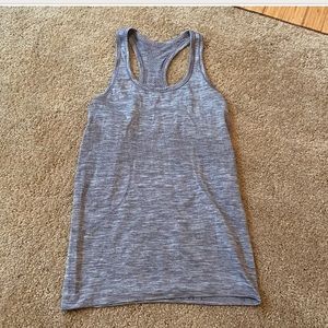 Lululemon swiftly tech gray tank size 6